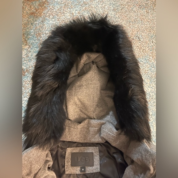 UGG winter puffer grey Jacket with Fur - Picture 3 of 5